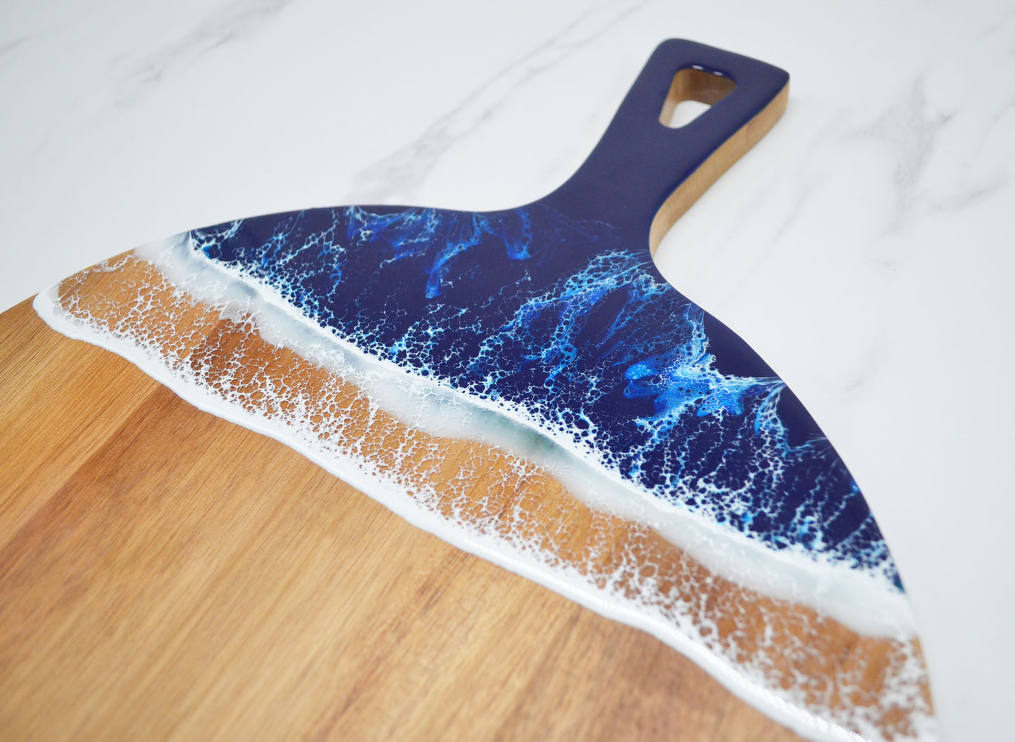 Acacia Resin Circular Cutting board15.7×12×0.6''