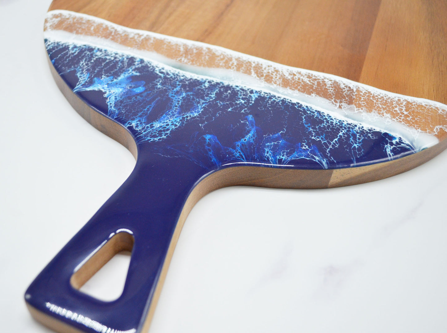 Acacia Resin Circular Cutting board15.7×12×0.6''