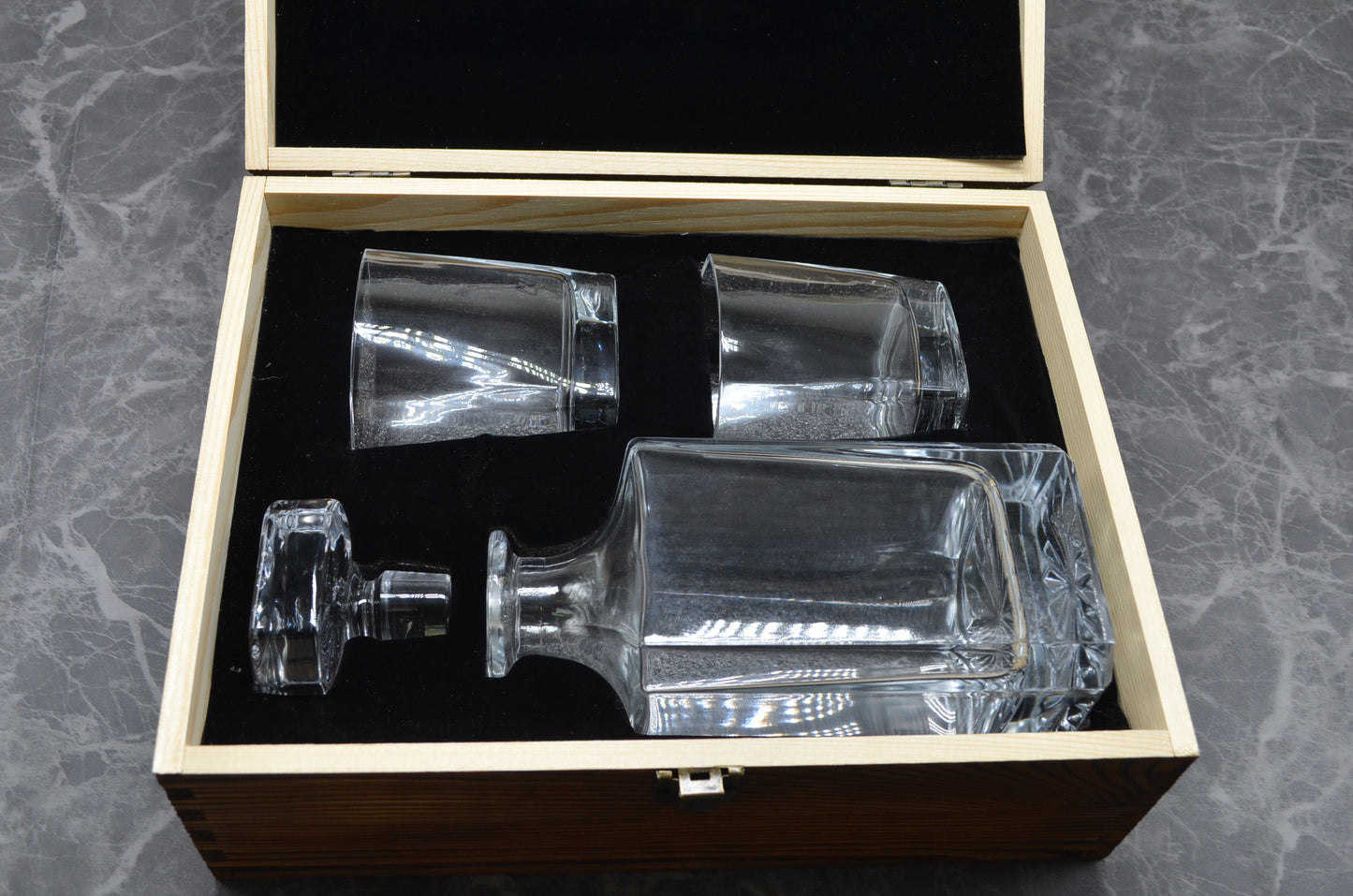 Two Whisky Cup and One Decanter - 6Set