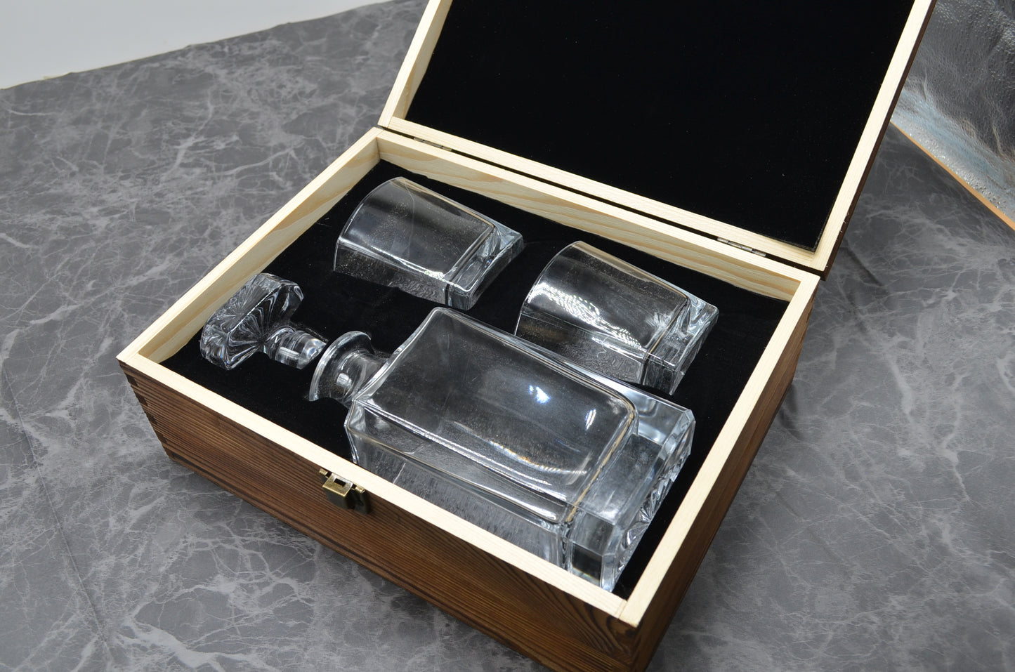 Two Whisky Cup and One Decanter - 6Set