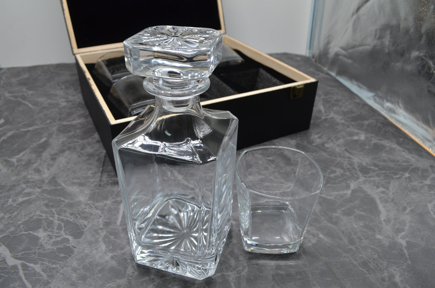 Two Whisky Cup and One Decanter - 6Set