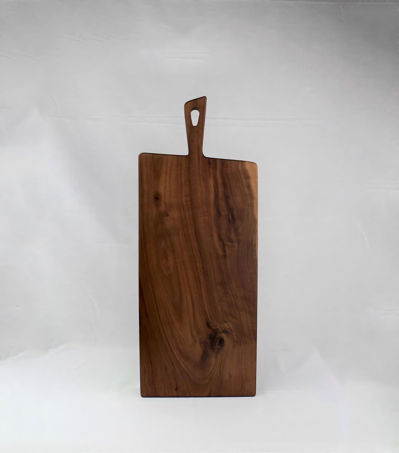 north America black walnut wood cutting board with handle